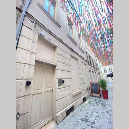 Appartement Au coeur de la cité médiévale à Laon Extérieur photo