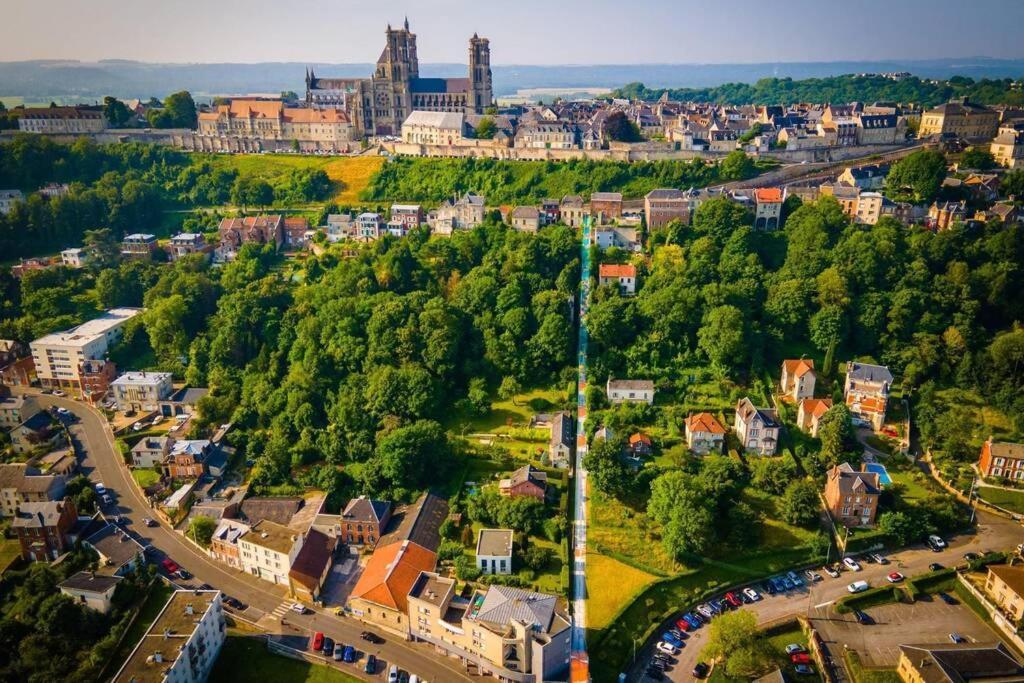 Appartement Au coeur de la cité médiévale à Laon Extérieur photo