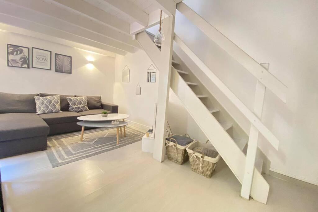Appartement Au coeur de la cité médiévale à Laon Extérieur photo